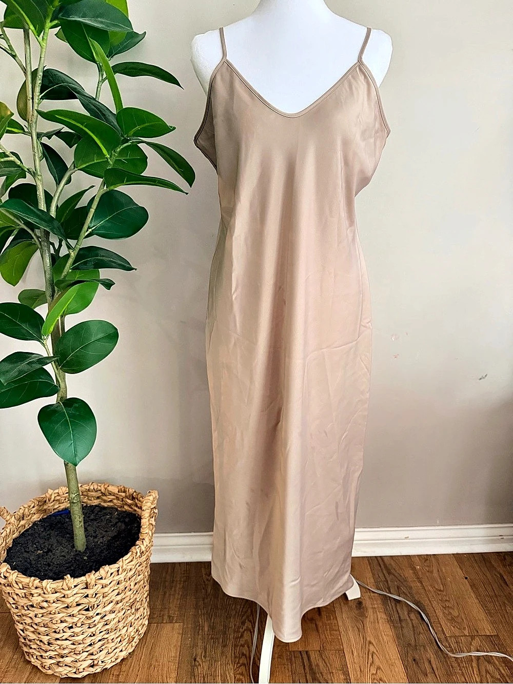 Banana Republic Satin V-Neck Midi Slip Dress Beige Taupe M